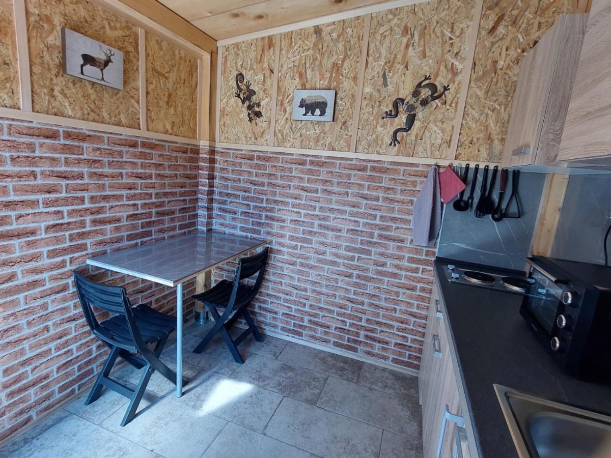 Mike'S Rooms โคบาริด ภายนอก รูปภาพ
